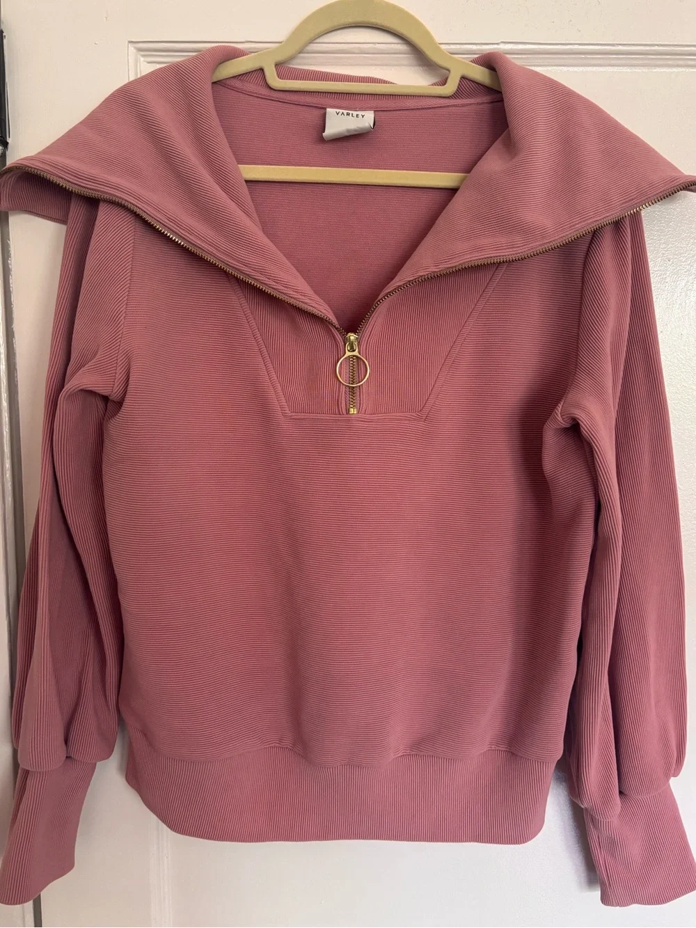 Varley Hawley half zip in Dusty Rose Pink size S